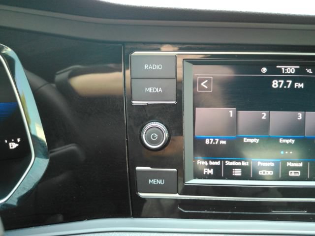 Used 2024 Volkswagen Jetta Sport FWD image 36