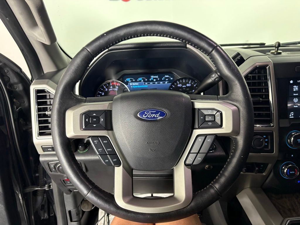 Used 2018 Ford F250 Lariat w/ Lariat Ultimate Package AWD/4WD image 29