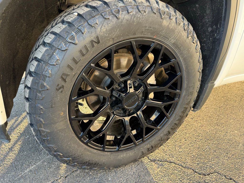 Used 2020 GMC Sierra 1500 Elevation w/ Elevation Value Package image 36