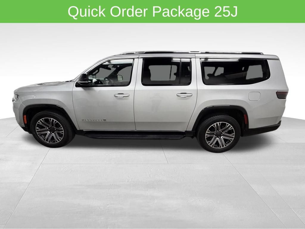 Used 2024 Jeep Wagoneer L Series II w/ Flexible Seating Group AWD/4WD image 5