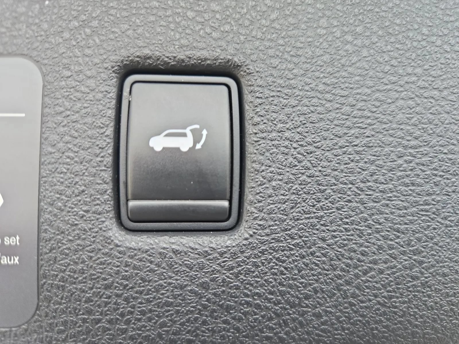 Used 2019 INFINITI QX50 Luxe AWD/4WD image 29