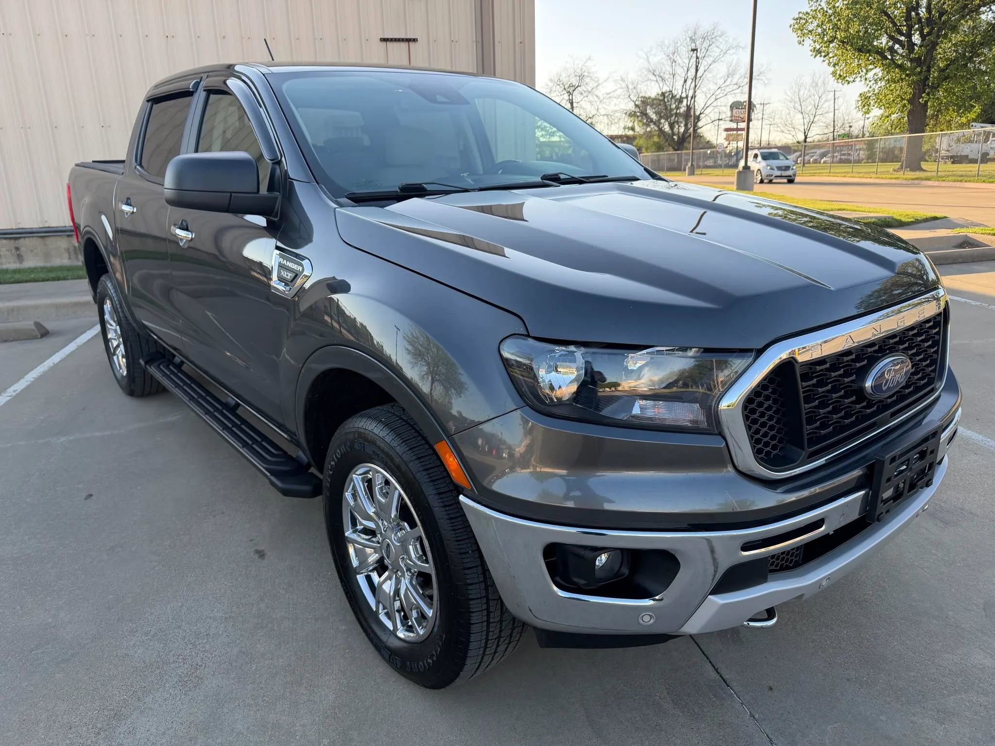 Used 2019 Ford Ranger XLT w/ Equipment Group 302A Luxury image 3