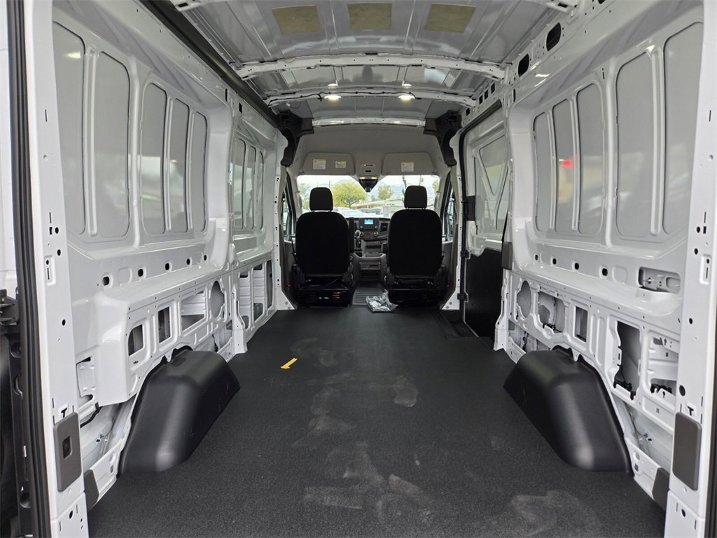 New 2025 Ford Transit 250 148 Medium Roof image 11