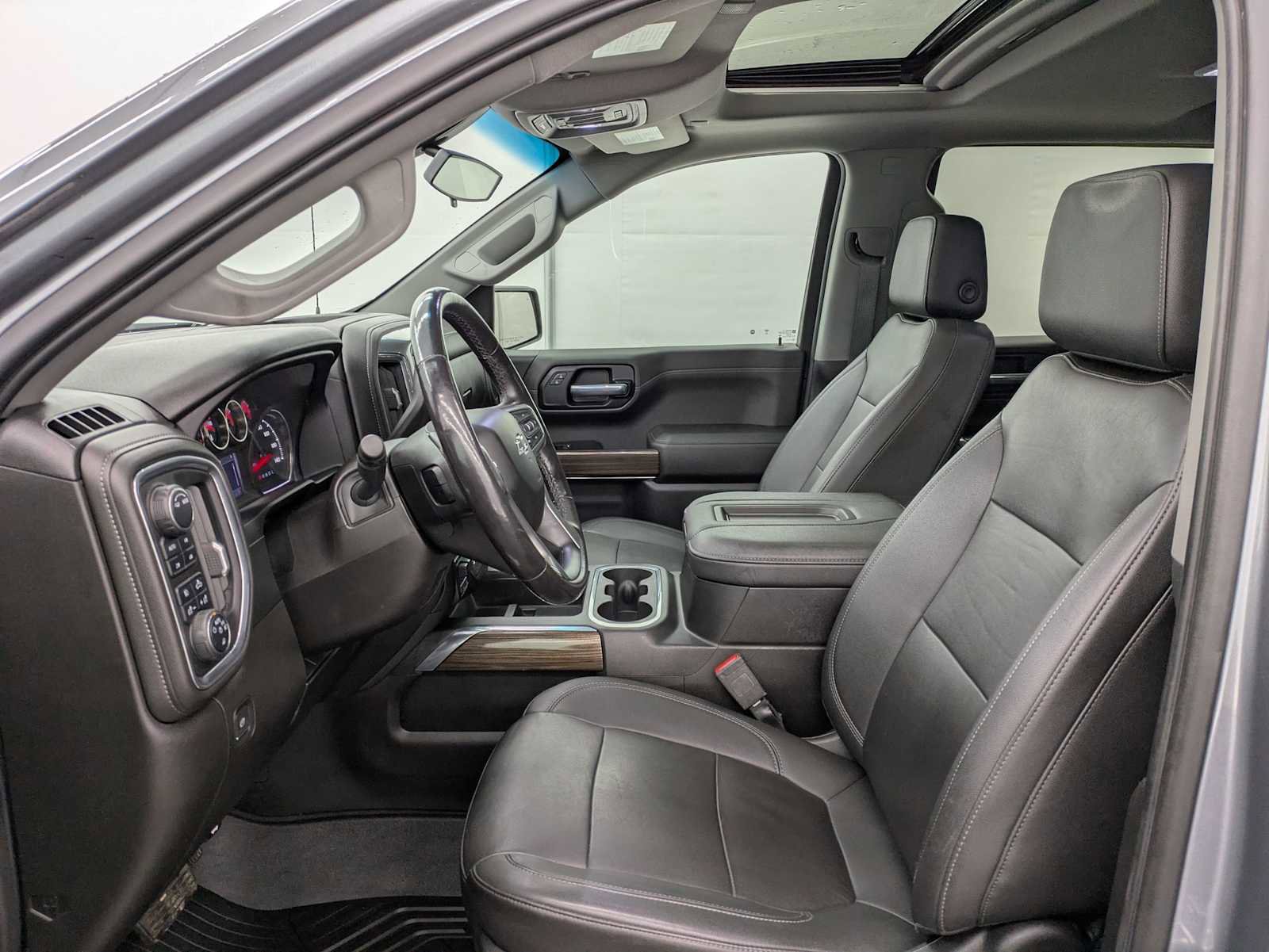 Used 2022 Chevrolet Silverado 1500 LT Trail Boss w/ Convenience Package II image 18