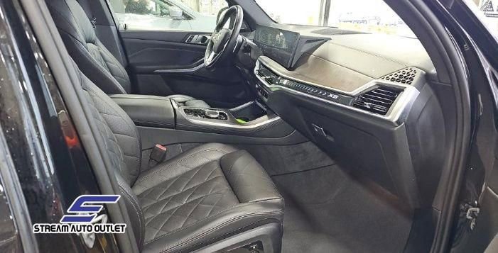 Used 2024 BMW X5 xDrive40i w/ Premium Package image 13