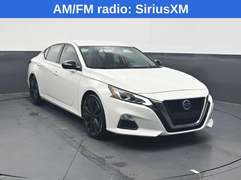 Used 2022 Nissan Altima 2.5 SR FWD image 2