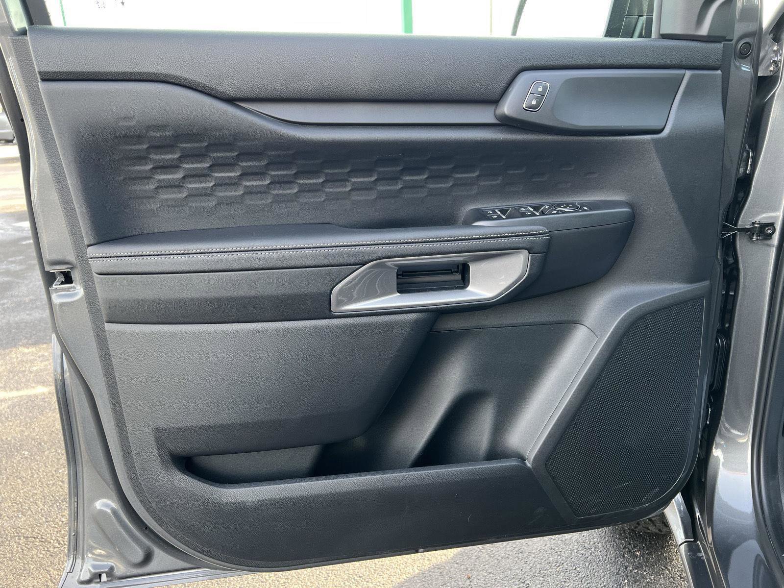 New 2025 Ford Ranger XLT w/ FX4 Off-Road Package image 15