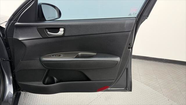 Used 2020 Kia Optima LX FWD image 23