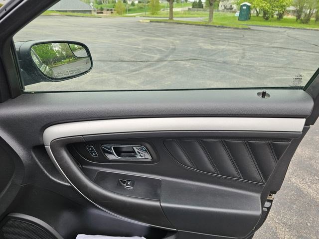 Used 2015 Ford Taurus SEL w/ Equipment Group 201A FWD image 14