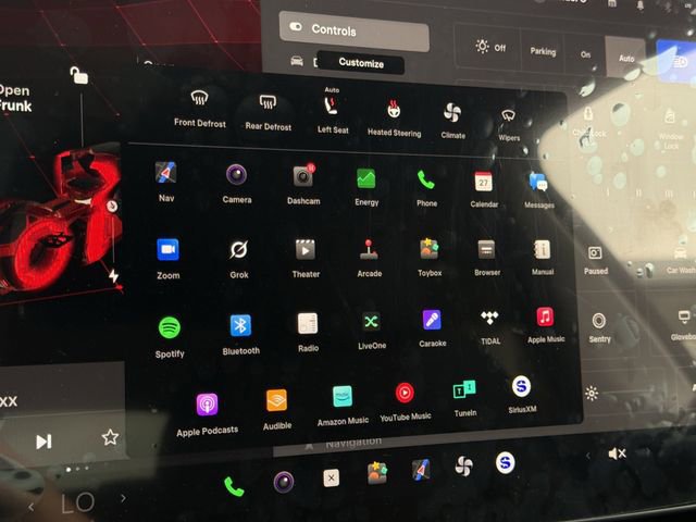 Used 2024 Tesla Model Y 2WD image 15