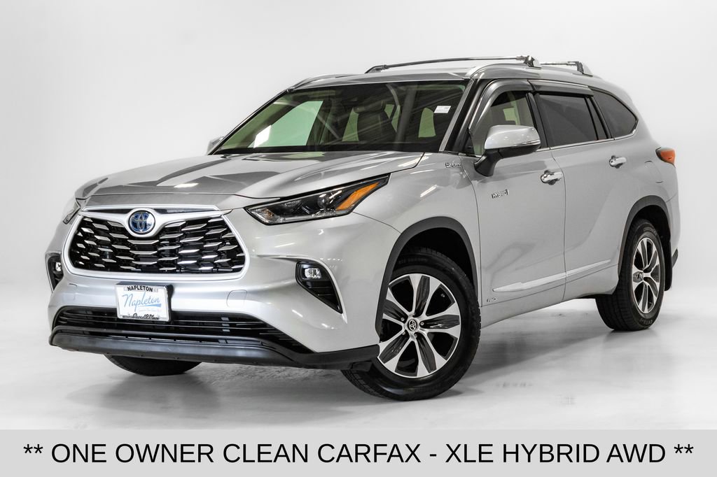 Used 2021 Toyota Highlander XLE AWD/4WD image 1