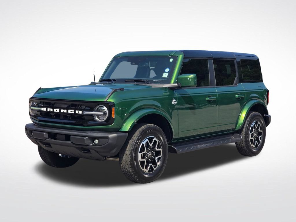 Used 2025 Ford Bronco Outer Banks AWD/4WD image 2