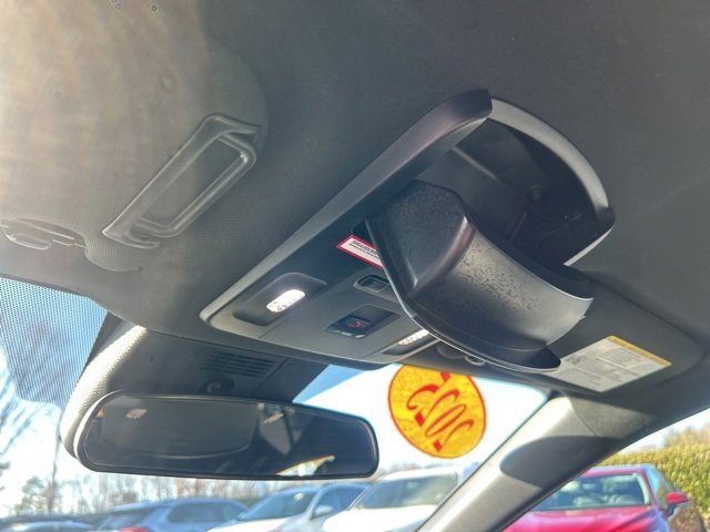 Used 2025 Toyota Camry SE image 26