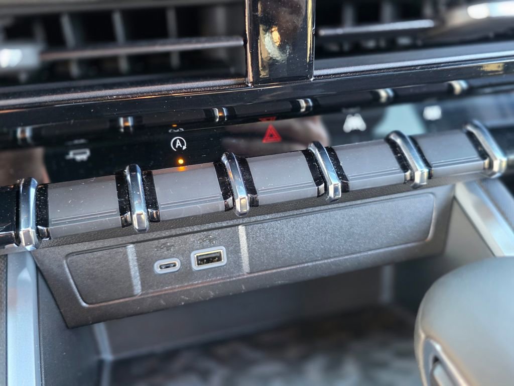 Used 2025 Chevrolet Colorado LT w/ Advanced Trailering Package image 28