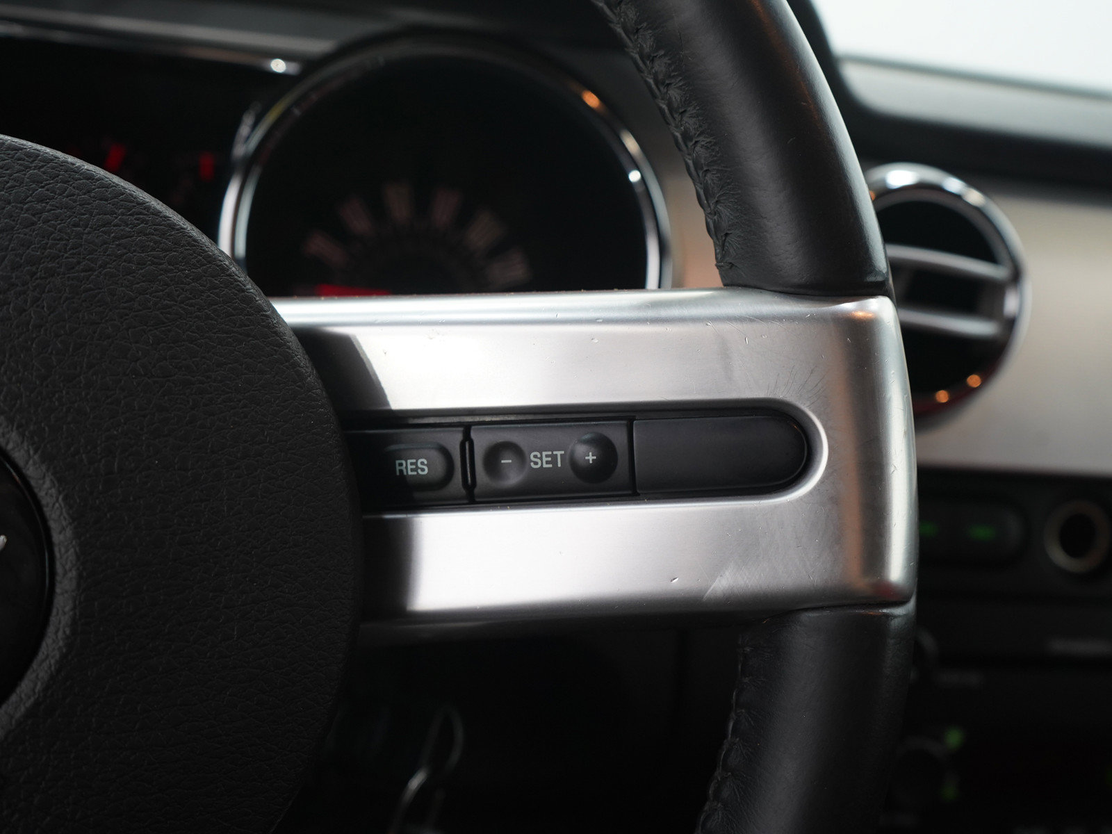 Used 2006 Ford Mustang GT Premium RWD image 21