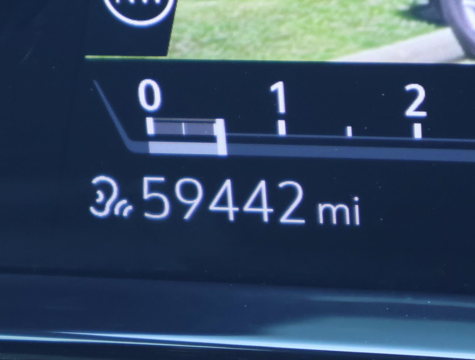 Used 2023 Cadillac Escalade Premium Luxury RWD image 36