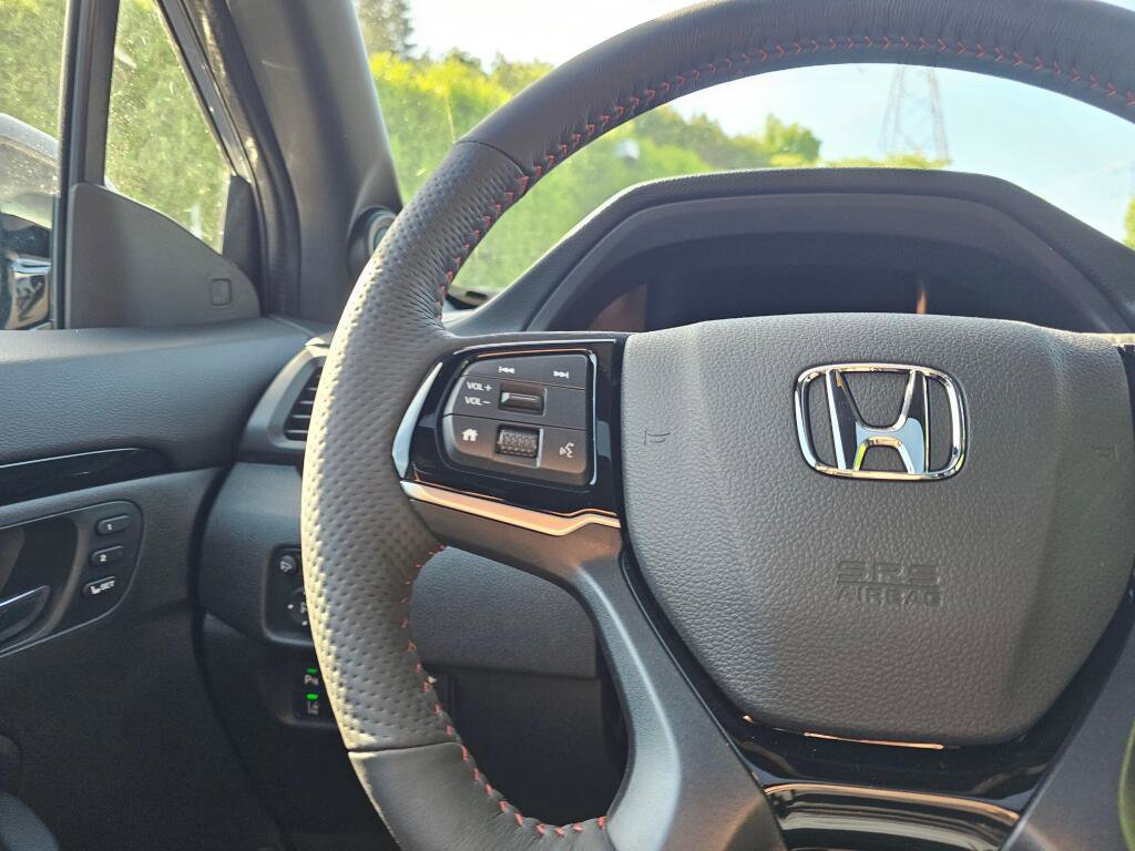 New 2026 Honda Ridgeline Black Edition image 33