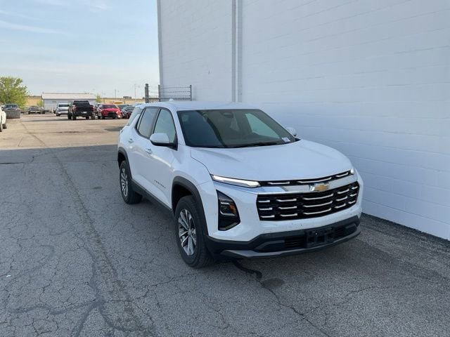 Used 2025 Chevrolet Equinox LT image 1