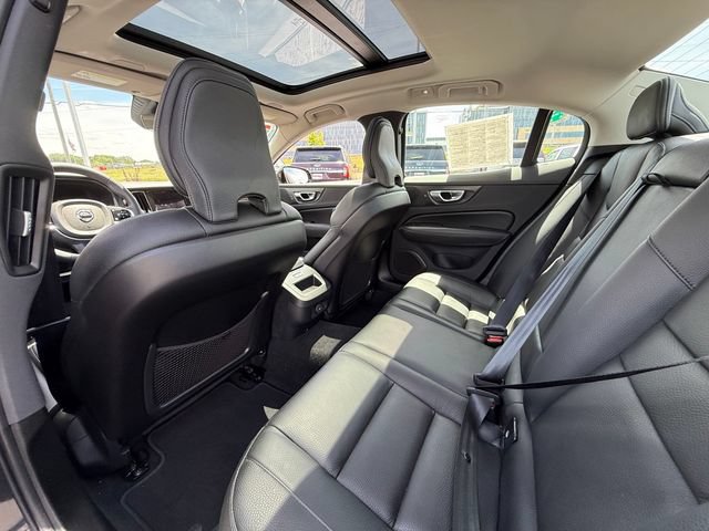 Used 2025 Volvo S60 B5 Plus AWD/4WD image 27
