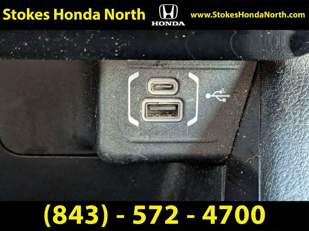 Used 2022 Jeep Compass Latitude w/ Sun and Sound Group AWD/4WD image 23