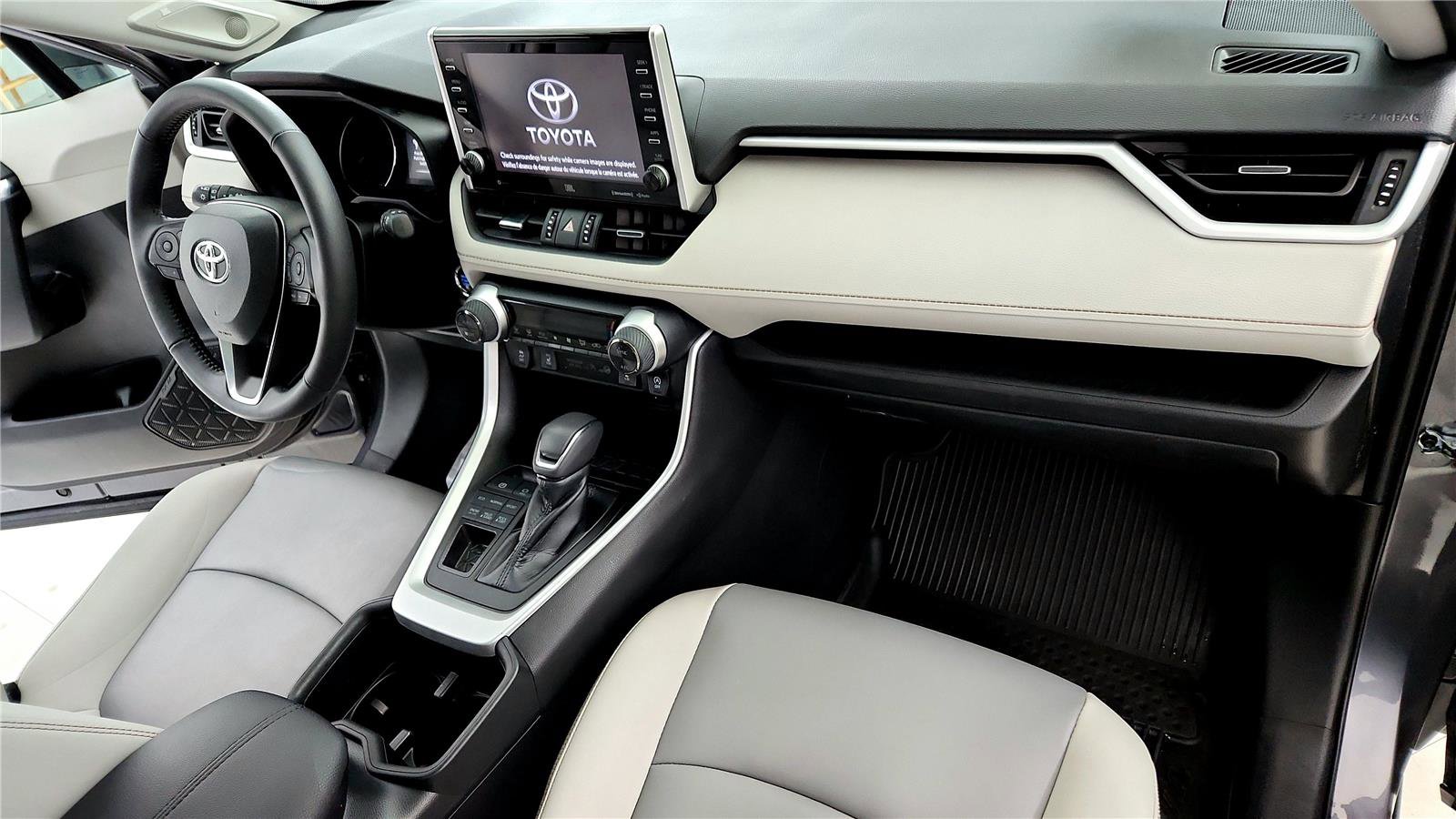 Certified 2022 Toyota RAV4 XLE Premium image 28