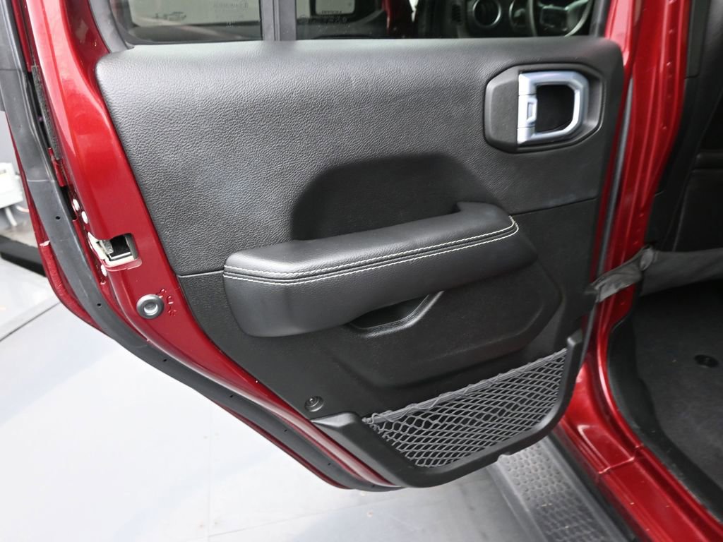 Used 2021 Jeep Wrangler Unlimited Sahara image 22