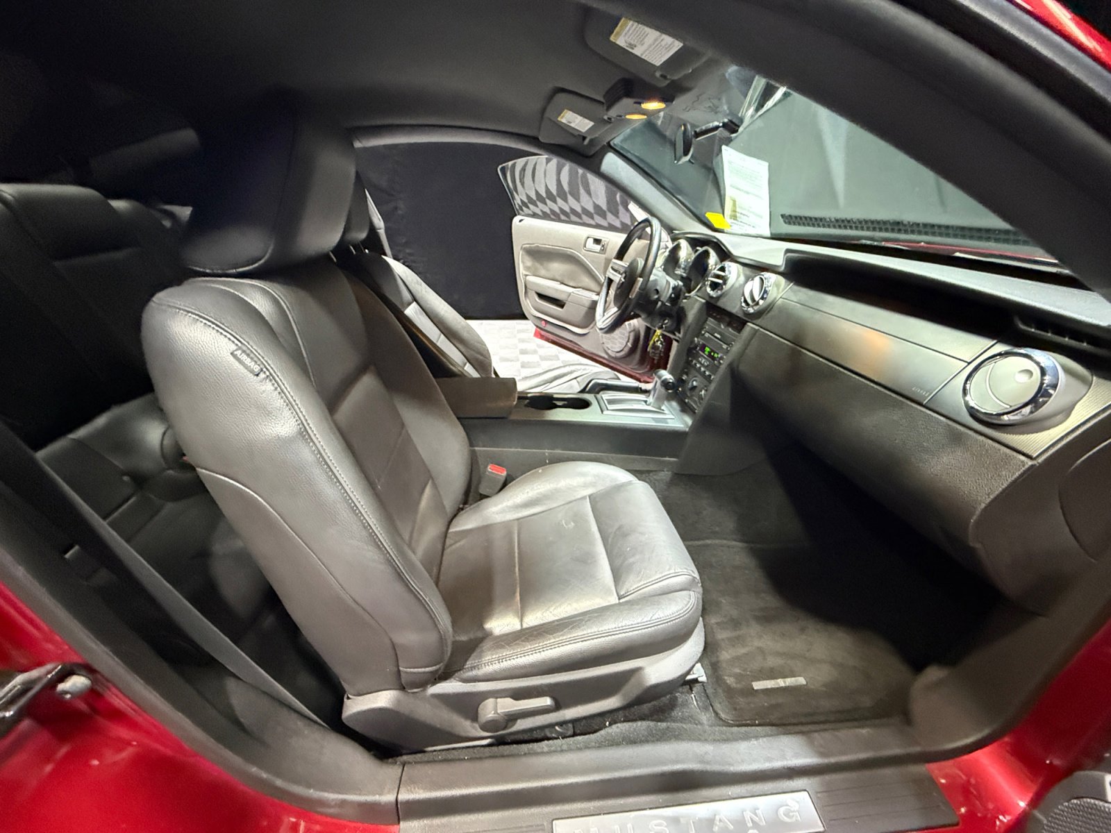 Used 2007 Ford Mustang Premium RWD image 19