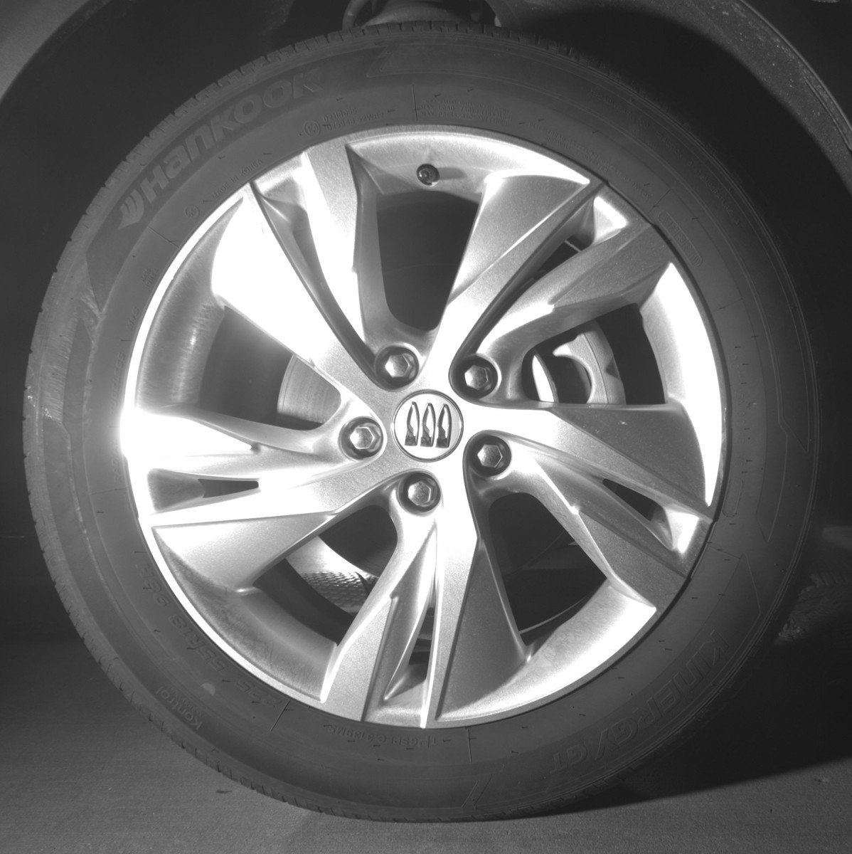Used 2025 Buick Encore GX Preferred AWD/4WD image 12