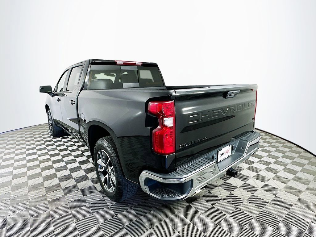 Used 2022 Chevrolet Silverado 1500 LT AWD/4WD image 7