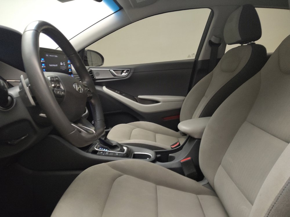 Used 2021 Hyundai Ioniq SEL image 17