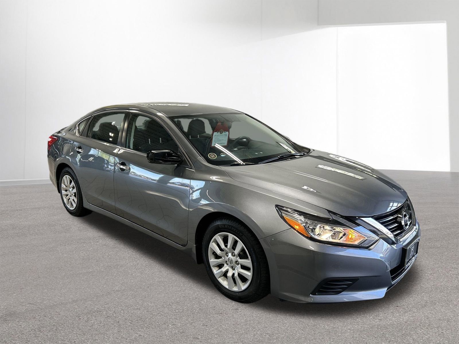 Used 2017 Nissan Altima 2.5 S w/ Power Driver Seat Package FWD image 11