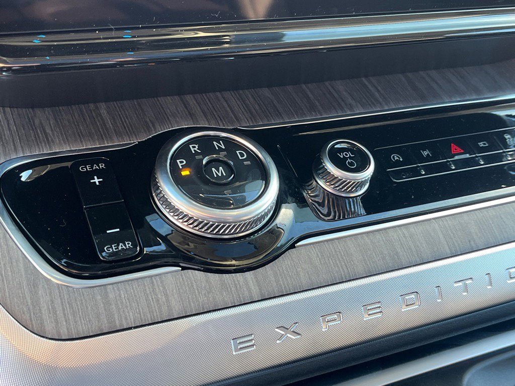 New 2025 Ford Expedition Max Platinum w/ Platinum Ultimate Package image 14