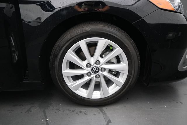 Used 2023 Toyota Camry LE w/ Convenience Package FWD image 18