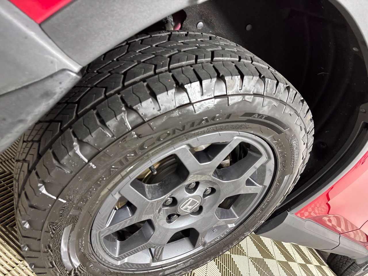 Used 2025 Honda Pilot TrailSport image 38