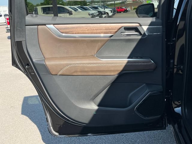 New 2026 GMC Acadia Denali Ultimate FWD image 24