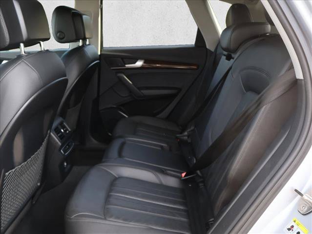 Used 2020 Audi Q5 2.0T Premium w/ Convenience Package AWD/4WD image 26