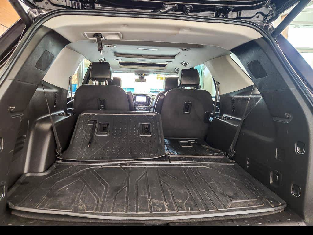 Used 2021 Chevrolet Traverse LT w/ LT Premium Package AWD/4WD image 24