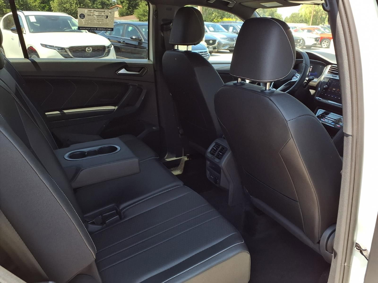 Certified 2023 Volkswagen Tiguan SE R-Line FWD image 23
