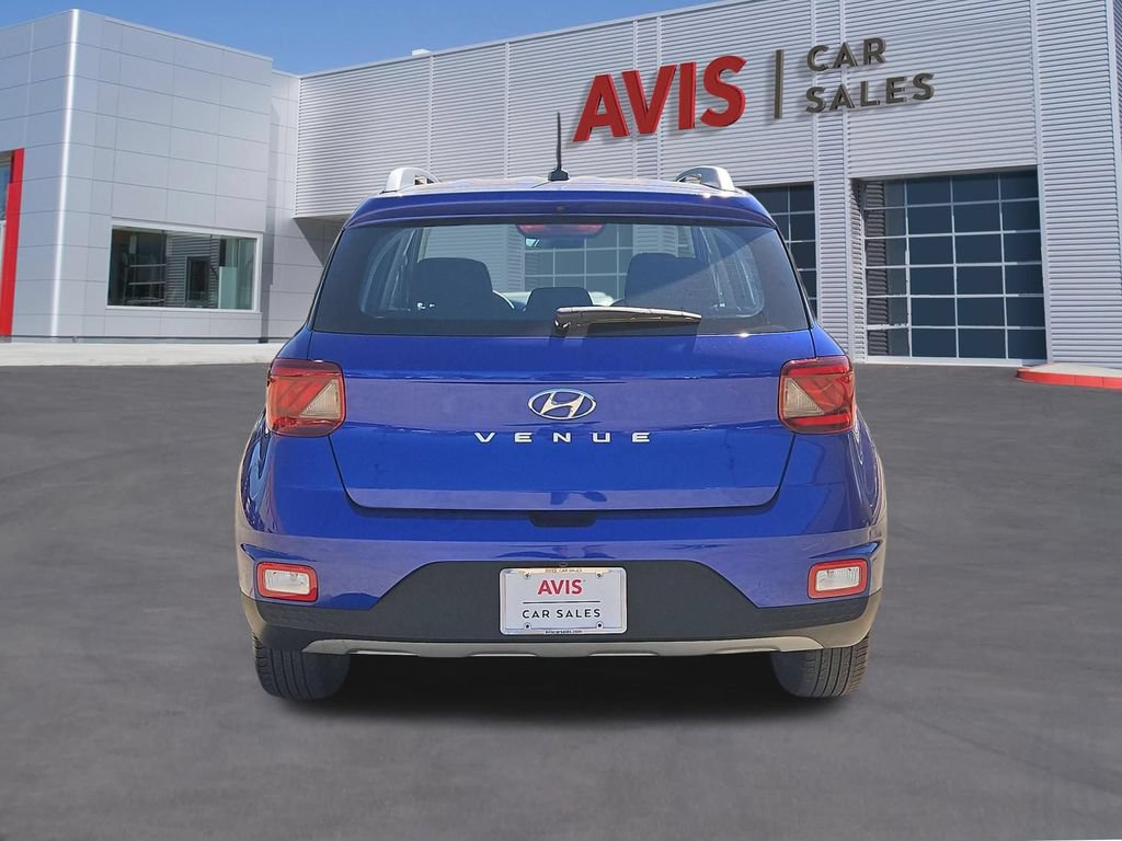Used 2025 Hyundai Venue SEL FWD image 7