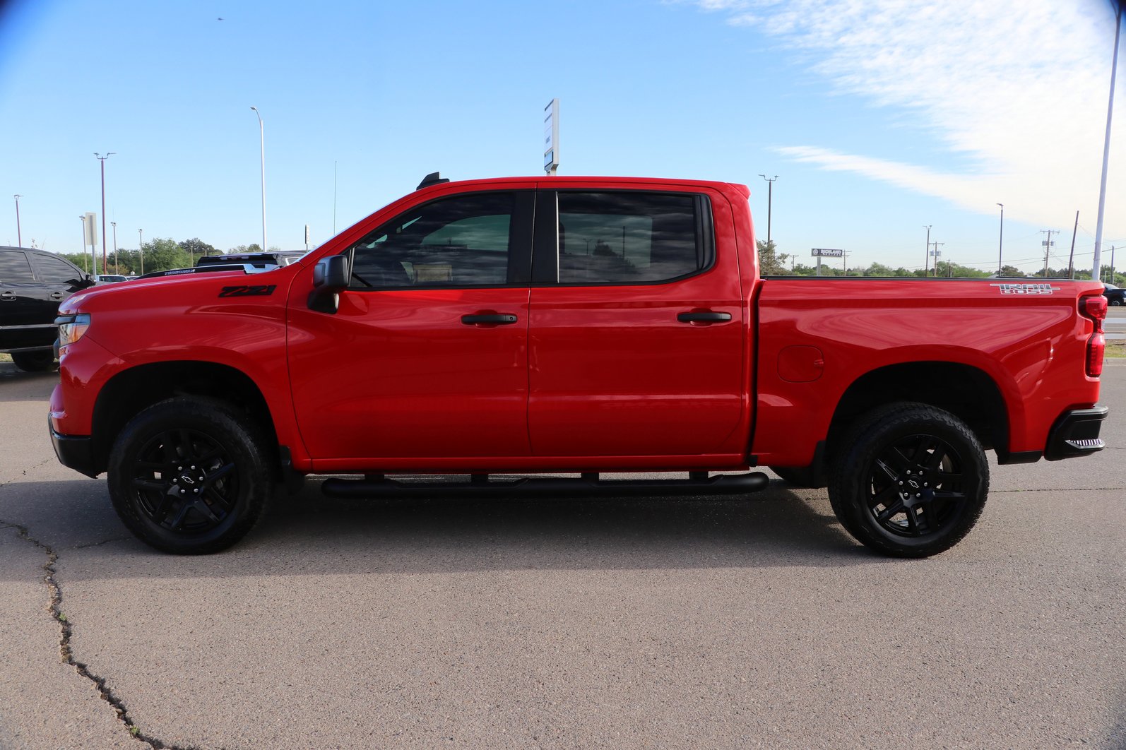 Used 2024 Chevrolet Silverado 1500 Custom Trail Boss w/ Turbomax Blackout Package image 4