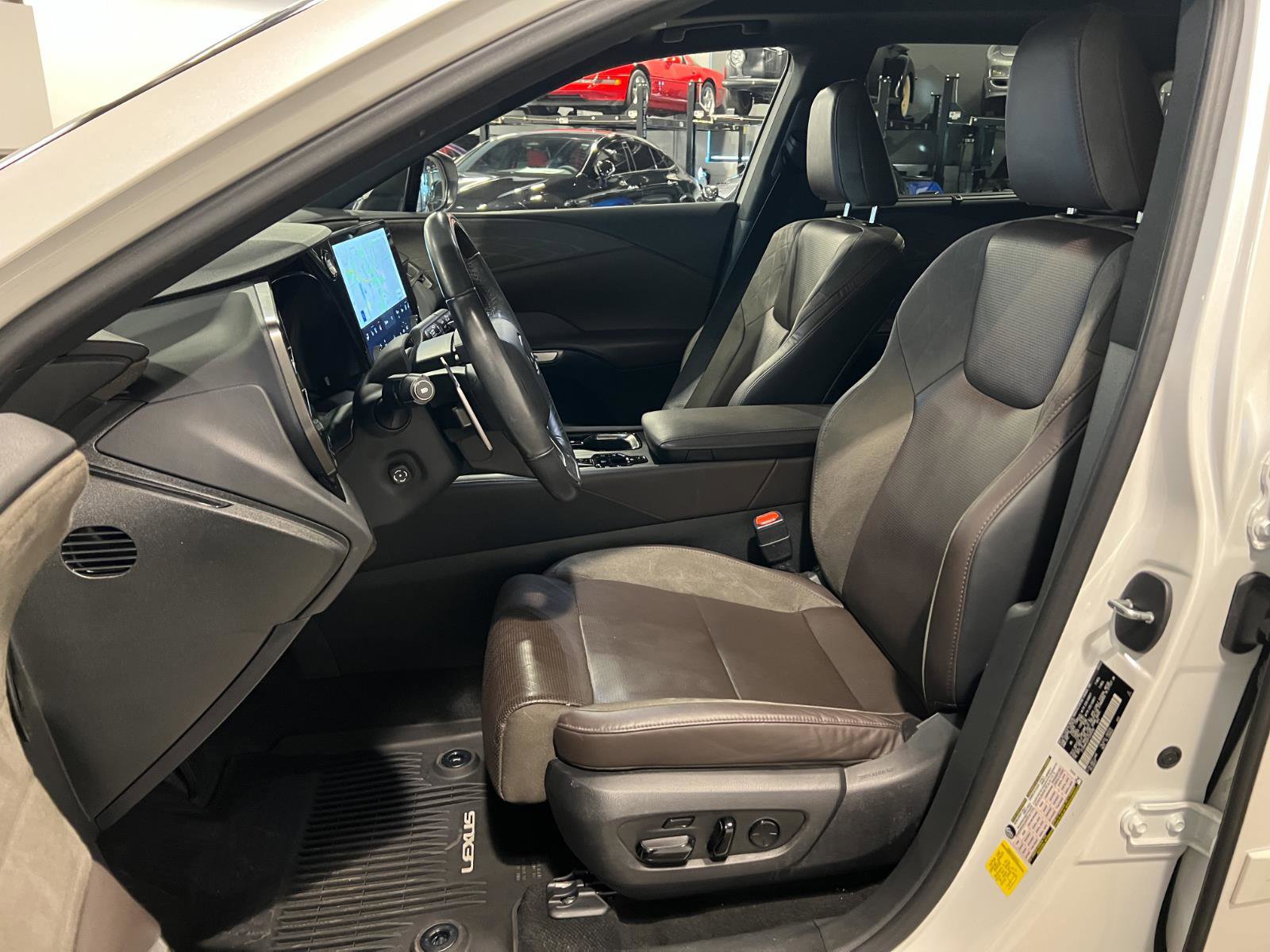 Used 2023 Lexus RX 350 AWD w/ Cold Area Package image 9