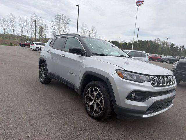 Certified 2025 Jeep Compass Limited AWD/4WD image 7