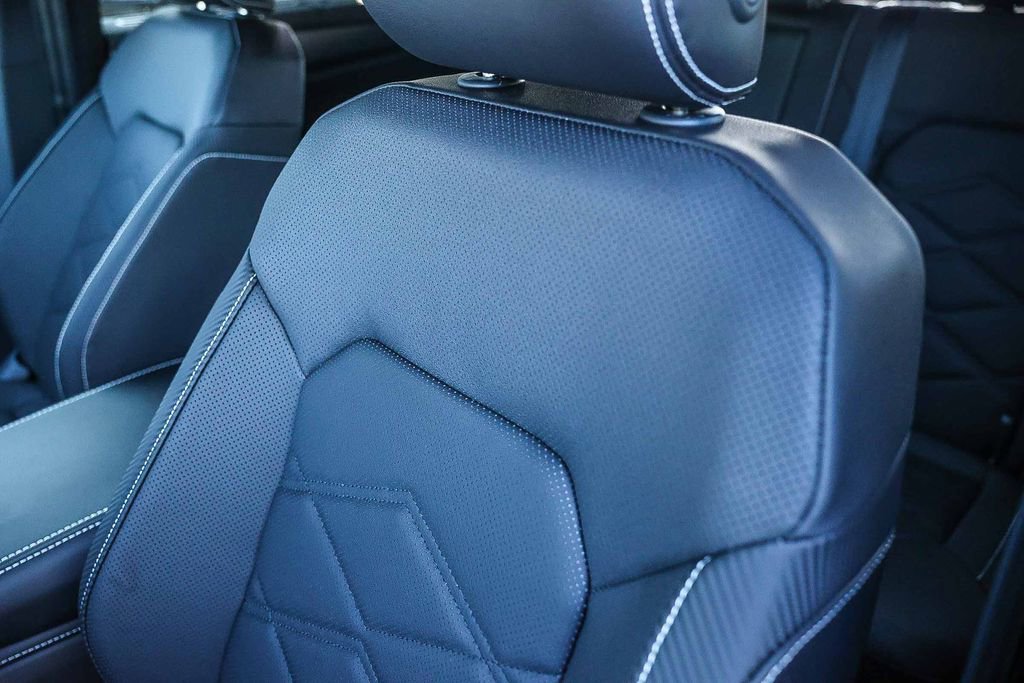 New 2026 Volkswagen Atlas Cross Sport SE image 39