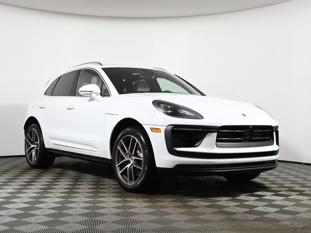 Used 2026 Porsche Macan S AWD/4WD image 9