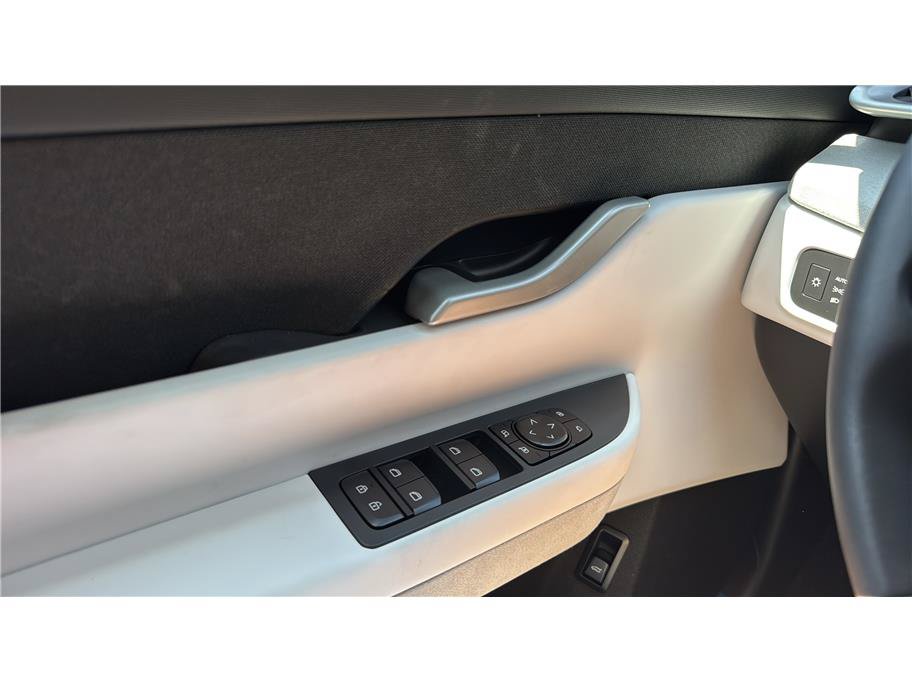 Used 2023 Fisker Ocean Ultra AWD/4WD image 31