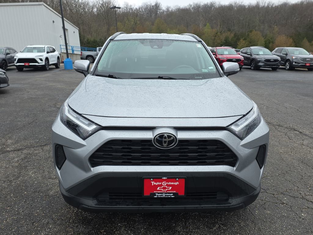 Used 2025 Toyota RAV4 XLE image 3