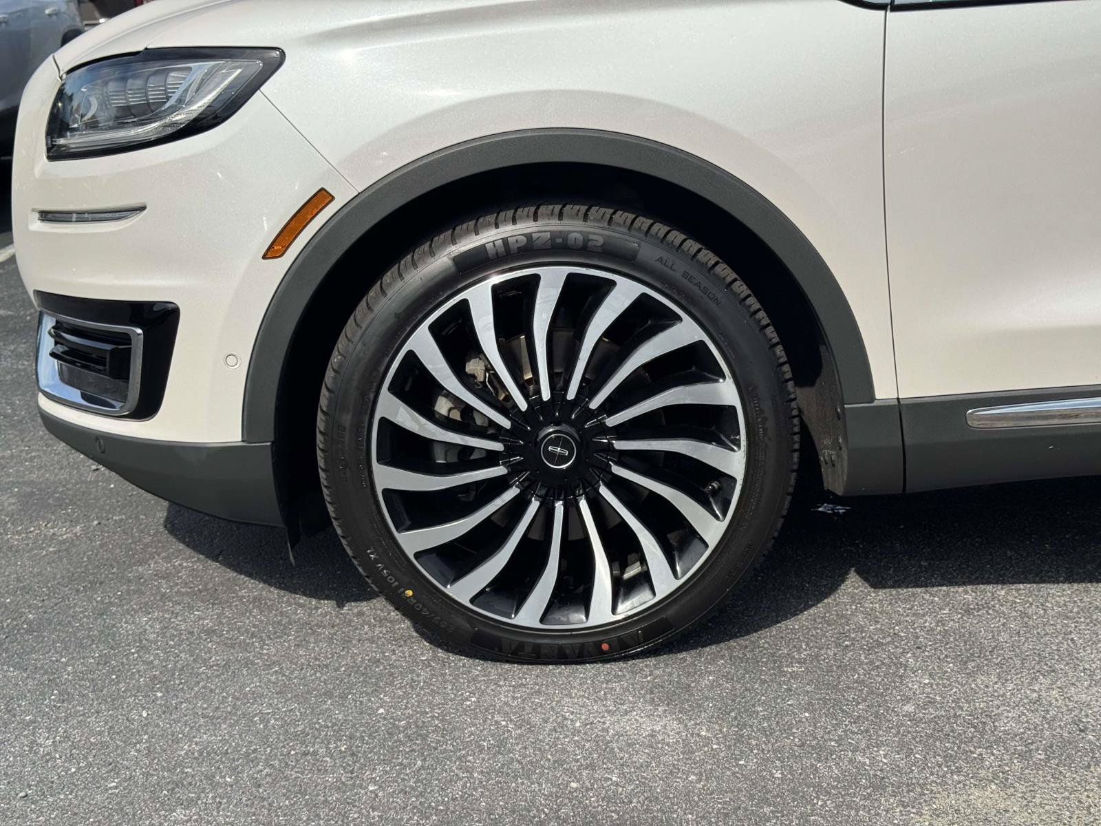 Used 2019 Lincoln Nautilus Black Label AWD/4WD image 30