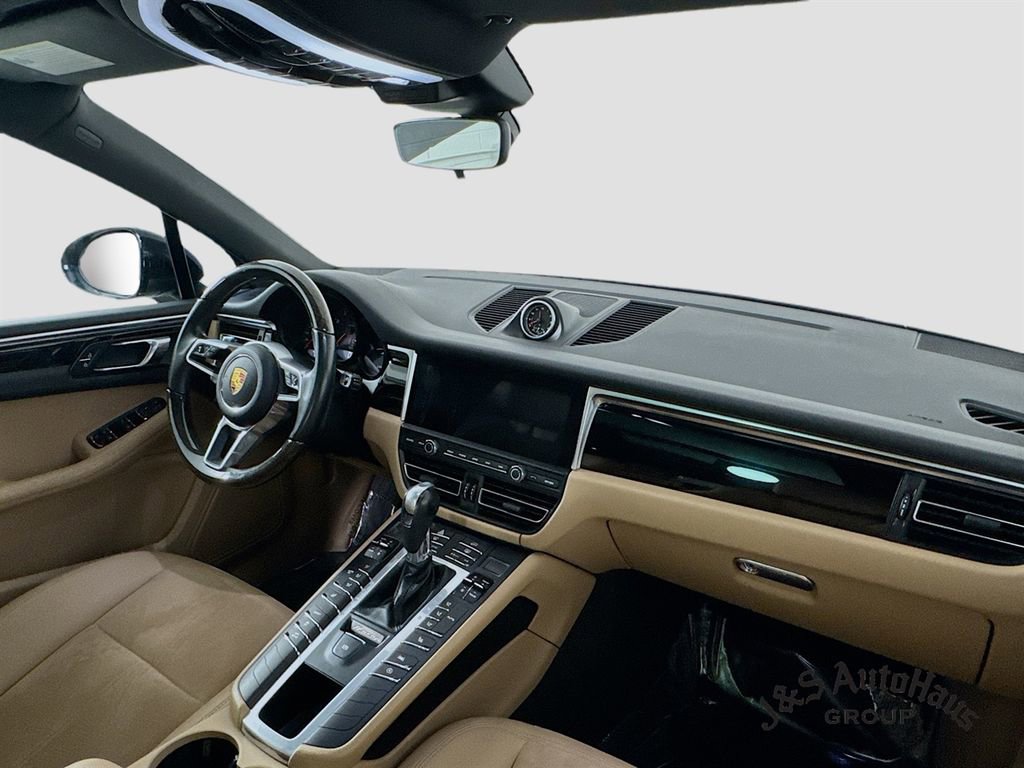 Used 2021 Porsche Macan image 30