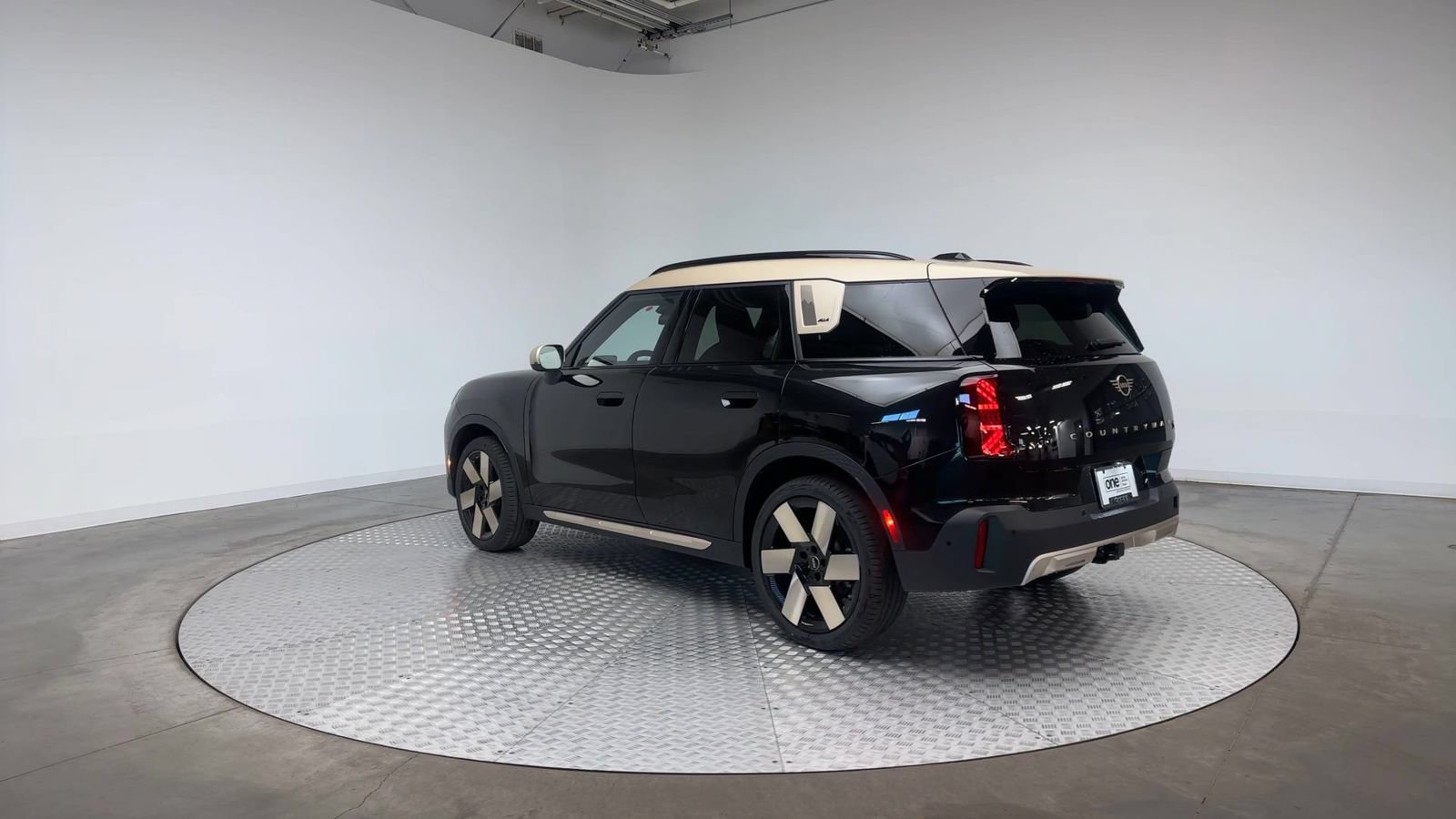 Used 2026 MINI Cooper Countryman S w/ Comfort Package Max AWD/4WD image 9