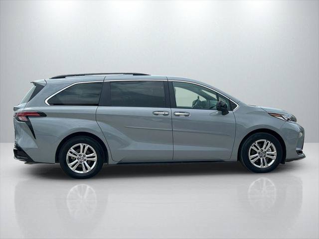 Certified 2023 Toyota Sienna XSE w/ XSE Plus Package AWD/4WD image 4